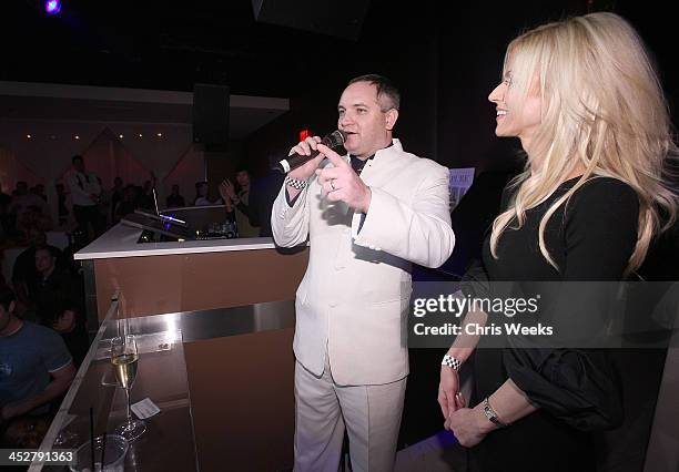 Tareq Salahi and Michaele Salahi, the White House party crashers, attend Pure Nightclub on January 16, 2010 in Las Vegas, Nevada.