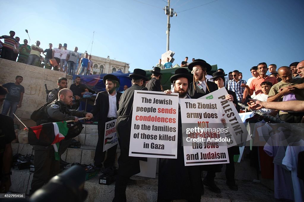 Orthodox Jews hold pro-Palestinian rally in Jerusalem