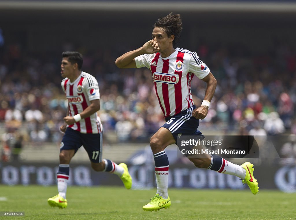 Pumas v Chivas - Apertura 2014 Liga MX