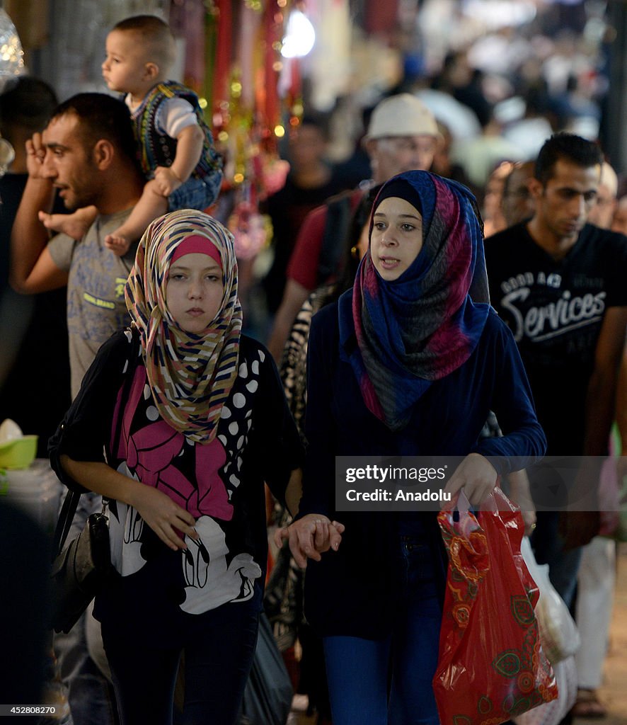 Eid el-fitr shopping in Jerusalem