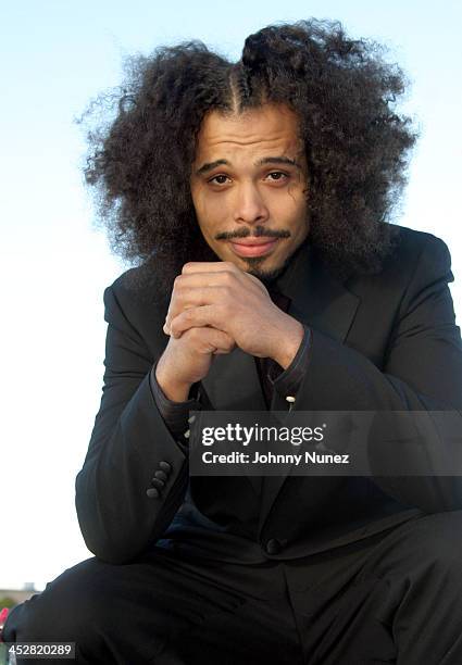 42 Bazaar Royale And Dj Beverly Bond Wedding Stock Photos, High-Res ...