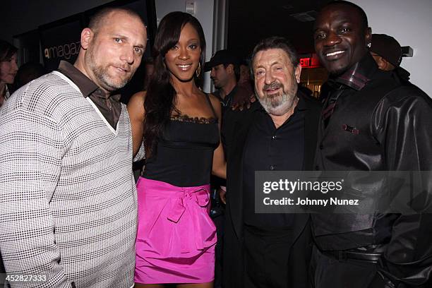 Steve Rifkind, Shontelle, Mel Lewinter and Akon attend New Era & 944 Magazine Pre-Grammy Party at Studio 944 on February 7, 2009 in Westwood,...