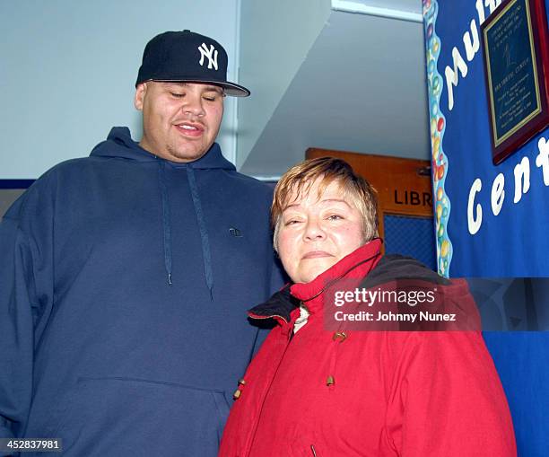 Joe Computer 46 Fat Joe Computer Donation To P S 146 In The Bronx Stock Photos, High ...