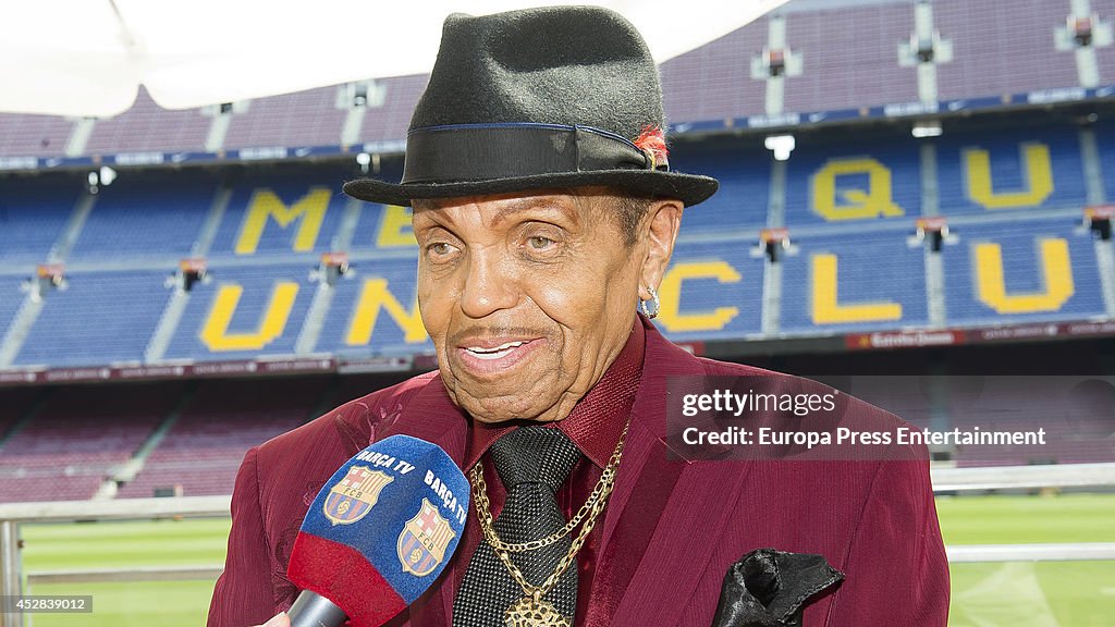 Joe Jackson Visits Barcelona FC Museum In Barcelona