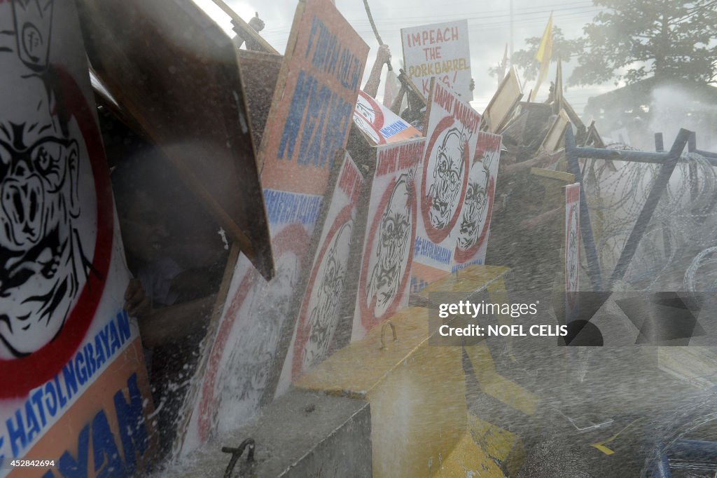 PHILIPPINES-POLITICS-PROTEST