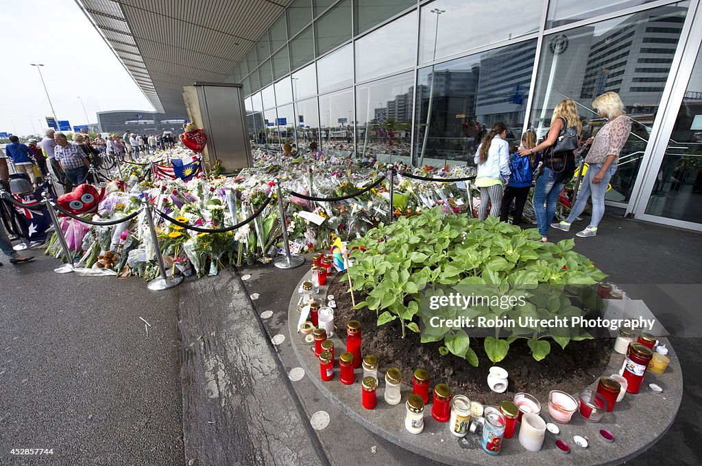 Tributes To Victims Of Flight MH17 Left At Schiphol Airport