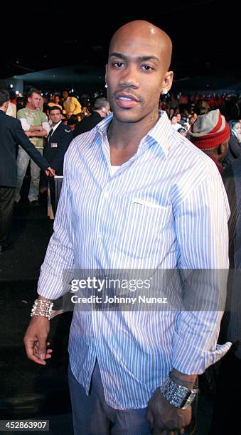 Stephon Marbury during Celebrities Attend the Zab Judah vs Carlos Baldomir Boxing Match - January 7, 2006 at Madison Square Garden in New York, New...