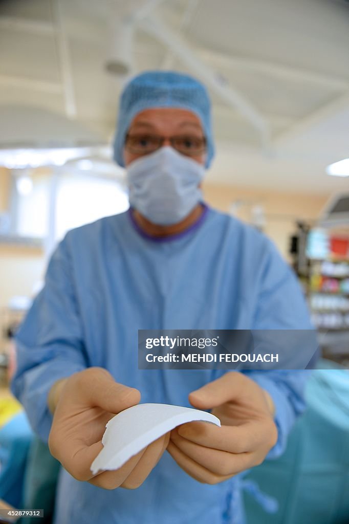 FRANCE-HEALTH-SURGERY