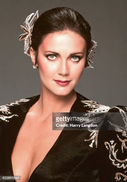 Actress Linda Carter poses for a portrait in 1985 in Los Angeles, California.