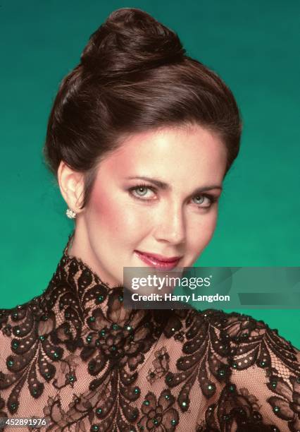 Actress Linda Carter poses for a portrait in 1985 in Los Angeles, California.