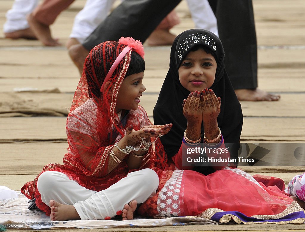 Indian Muslims Celebrate Eid