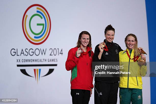 Gold medallist Lauren Boyle of New Zealand poses with silver medallist Jazz Carlin of Wales and bronze medallist Bronte Barratt of Australia during...