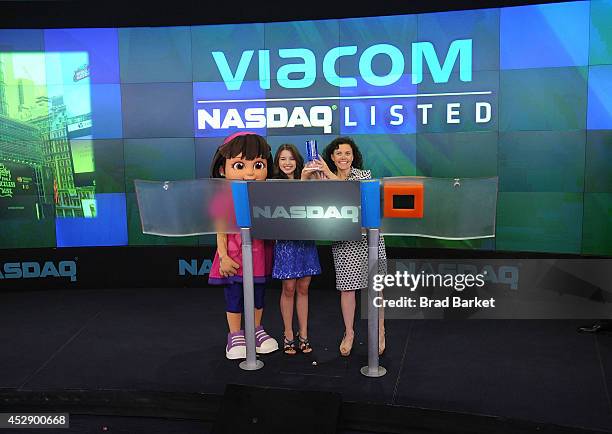 Dora, Fatima Ptacek and Executive Vice President of Production and Development Nickelodeon Preschool Teri Weiss ring the NASDAQ Stock Market Closing...