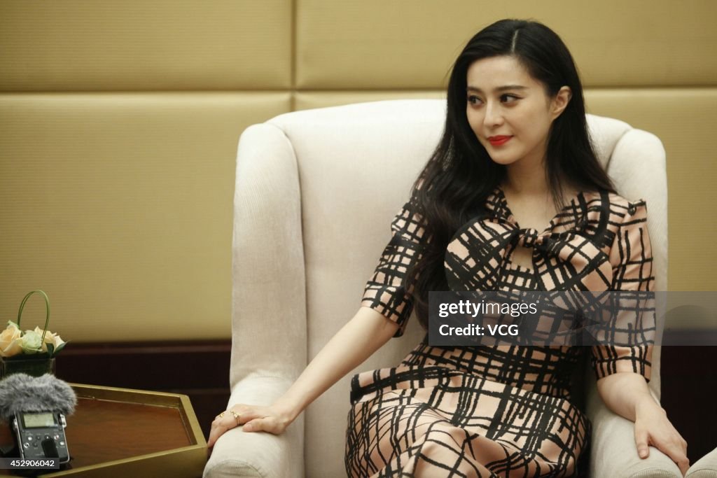 Fan Bingbing Promotes New Movie In Chengdu