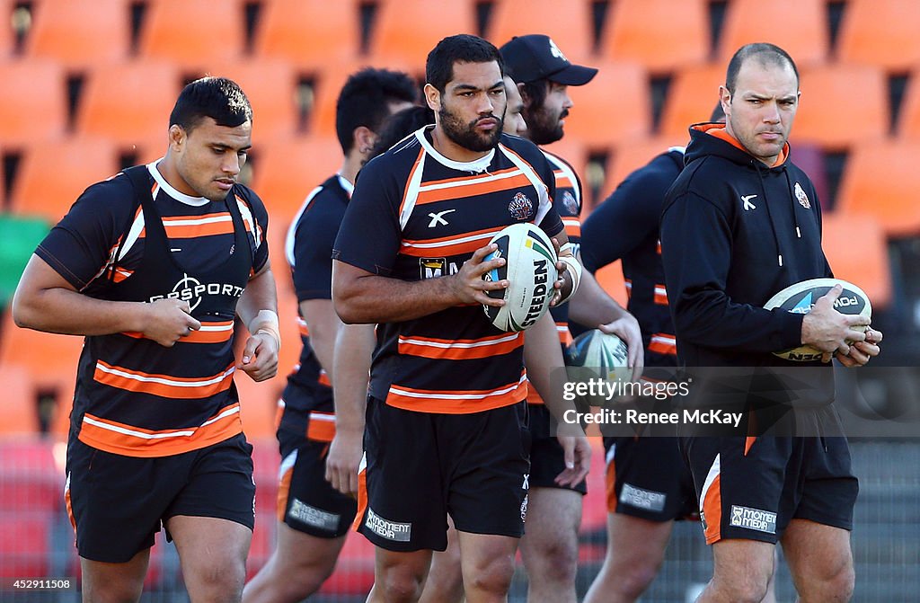 Wests Tigers Training Session