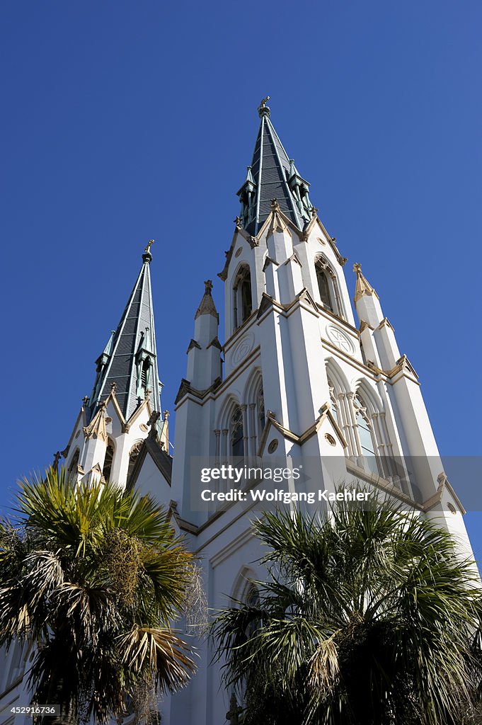 USA, Georgia, Savannah, Historic District, Cathedral Of St.