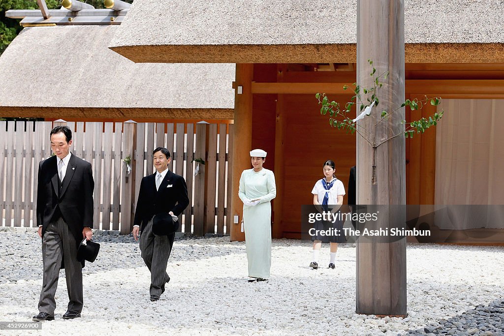 Crown Prince Family Visit Ise