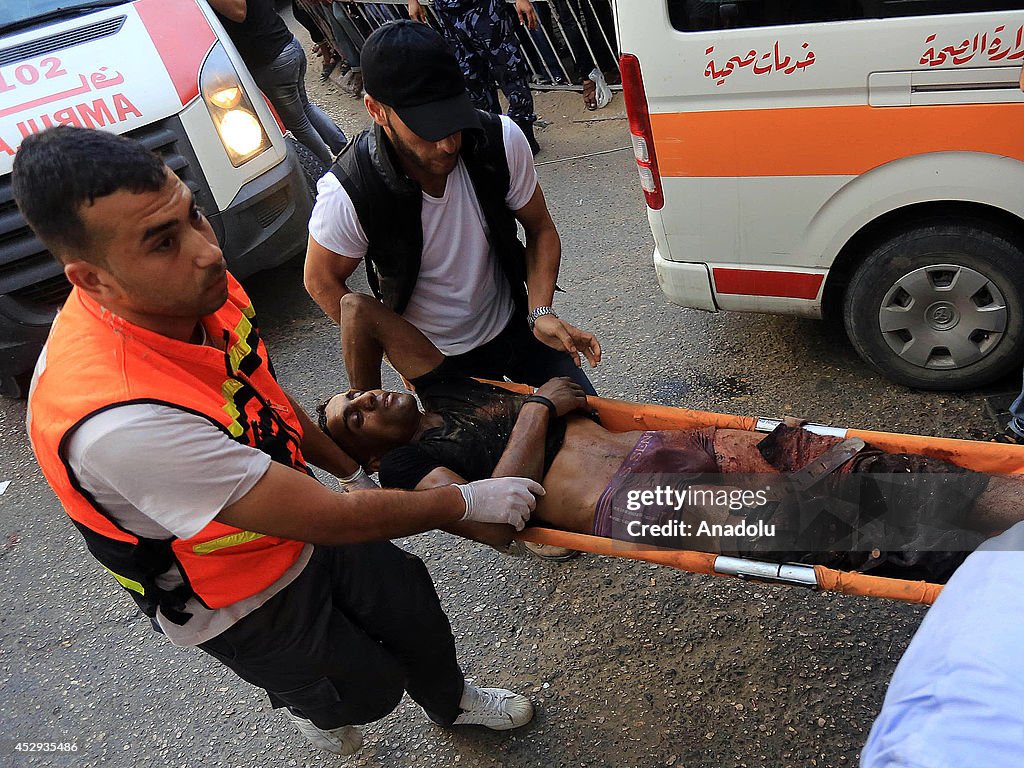 Israel strikes Shujaya market in Gaza; 17 killed