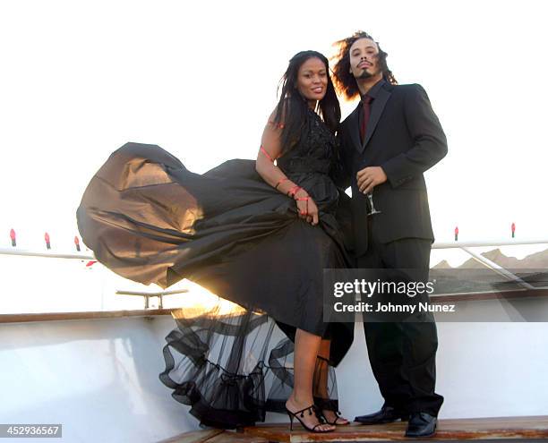 42 Bazaar Royale And Dj Beverly Bond Wedding Stock Photos, High-Res ...