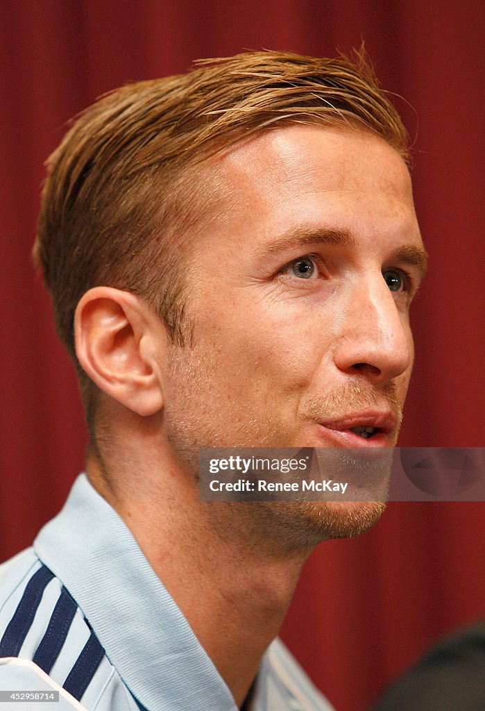 Sydney FC Player Signing Announcement