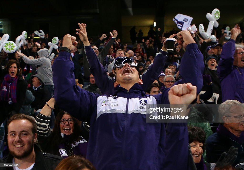 AFL Rd 19 - Fremantle v Carlton