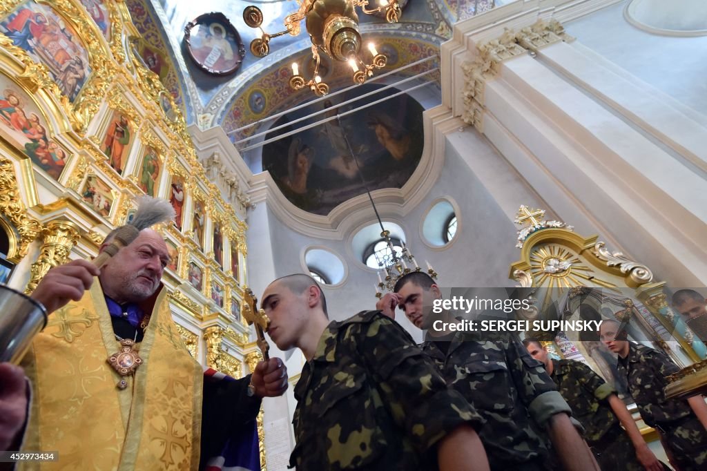 UKRAINE-RUSSIA-CRISIS-POLITICS-RELIGION-MILITARY