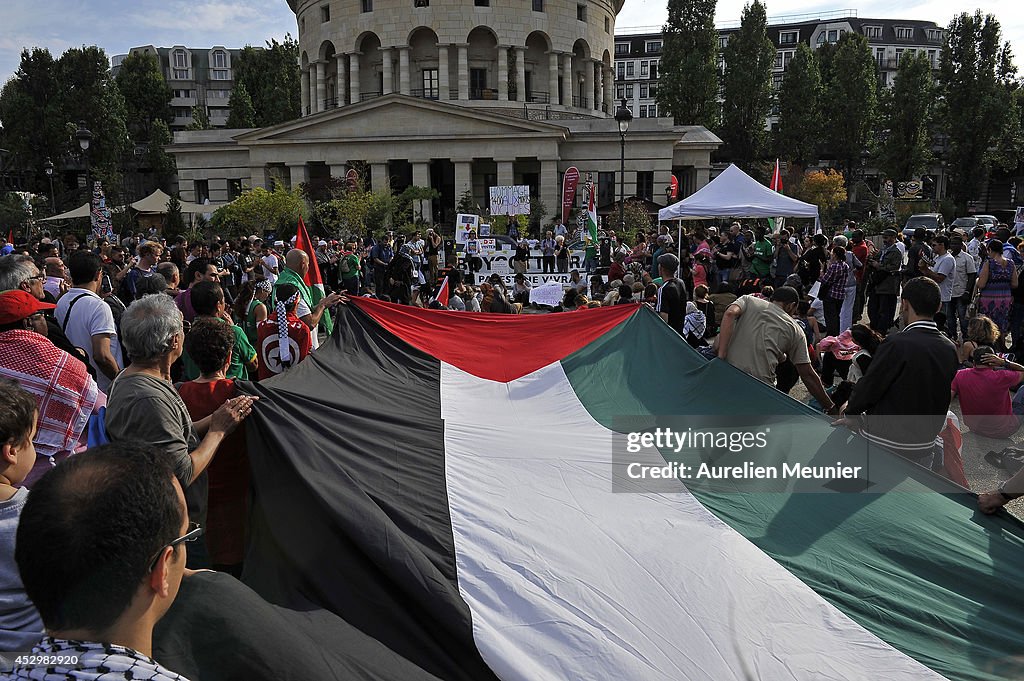 Vigil Held Against Israel Military Action In Gaza