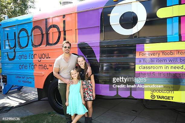 Actor Peter Facinelli and his daughters, Fiona Eve Facinelli and Lola Ray Facinelli, attend Yoobi Fun Day at The Grove on July 31, 2014 in Los...