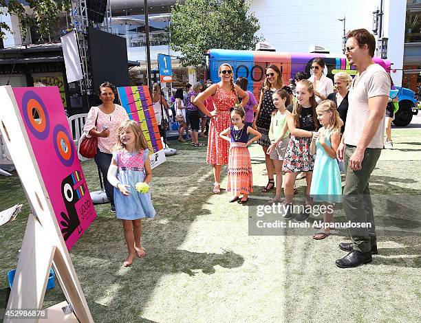 Actor Peter Facinelli and his daughters, Fiona Eve Facinelli and Lola Ray Facinelli, with actress Busy Philipps and her daughters, Birdie Silverstein...