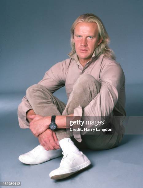 Ballet dancer and actor Alexander Godunov poses for a portrait in 1985 in Los Angeles, California.