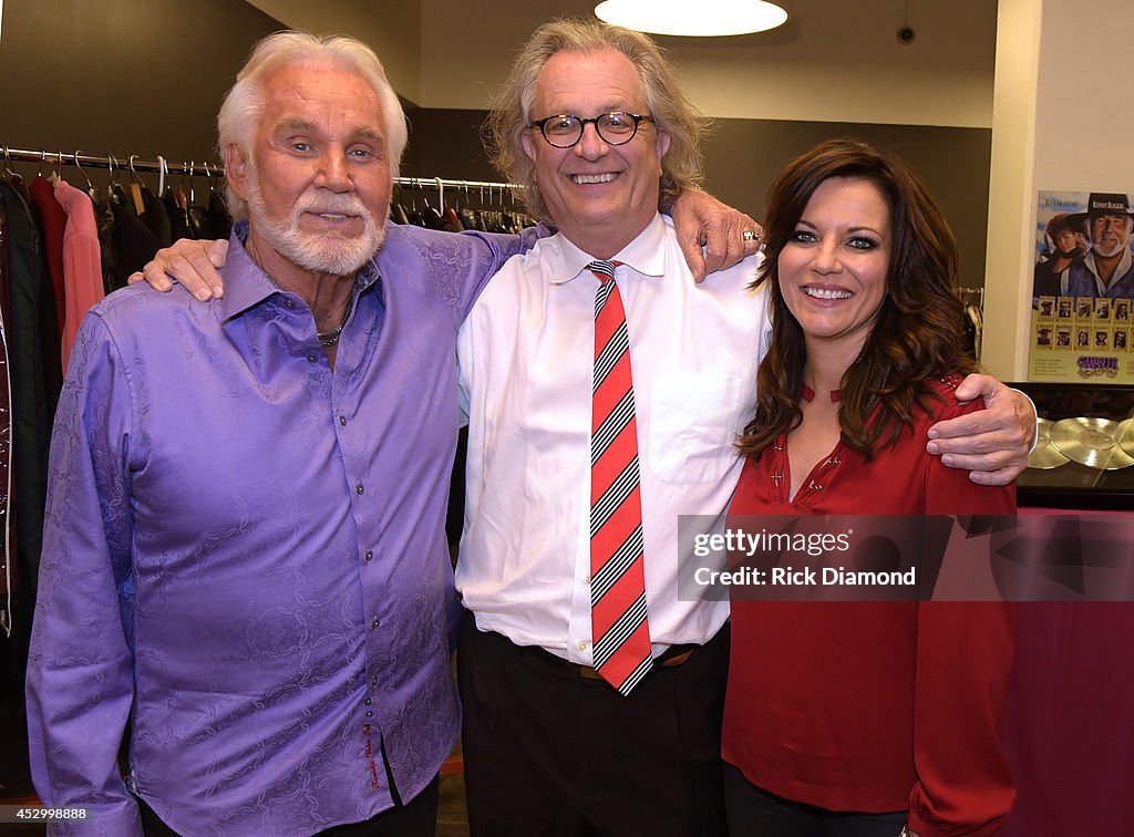 Kenny Rogers Interview With "ET" Special Correspondent Martina McBride