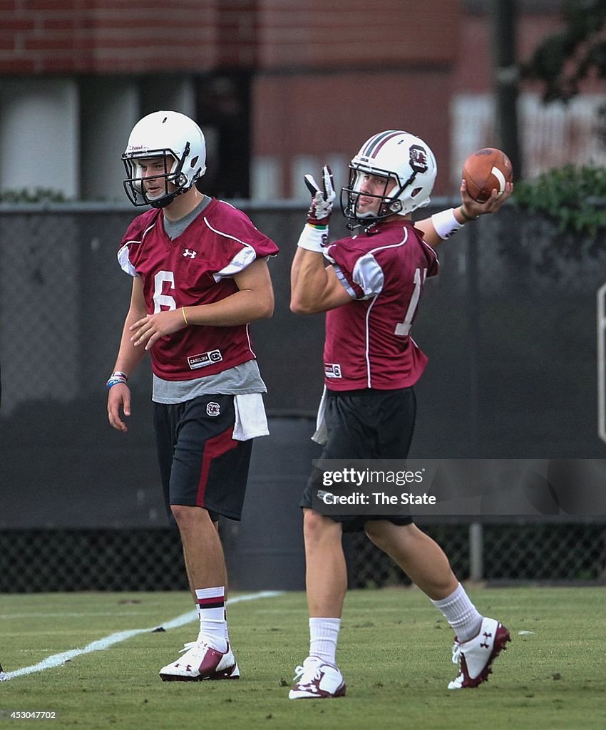 South Carolina foobtall practice