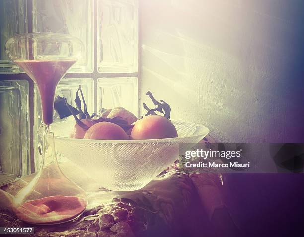 still life with hourglass and agrumes - agrumes stockfoto's en -beelden