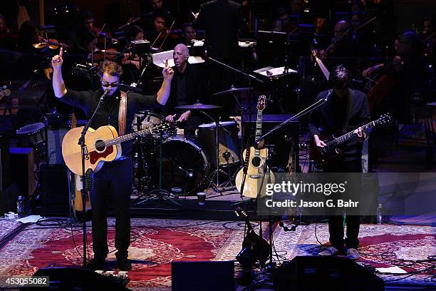 20 Amos Lee In Concert With The Colorado Symphony Morrison Co Photos and  Premium High Res Pictures - Getty Images