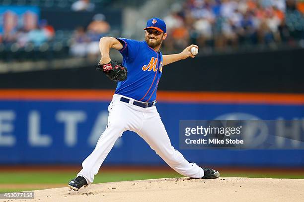 Jonathon Niese of the New York Mets pitches against the San Francisco Giants at Citi Field on August 1, 2014 in the Flushing neighborhood of the...