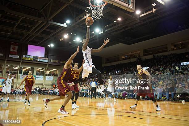 Leslie of the Erie Bayhawks dunks the ball against the Canton Charge during a NBA D-League on November 22, 2013 at the Tullio Arena in Erie,...