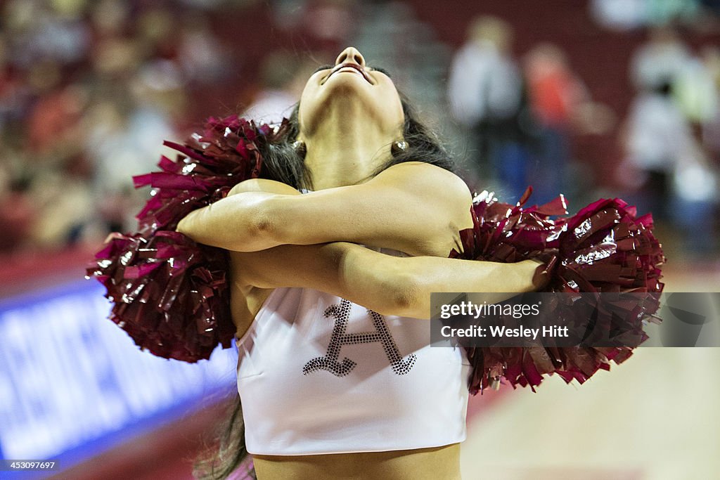 SMU Mustangs v Arkansas Razorbacks