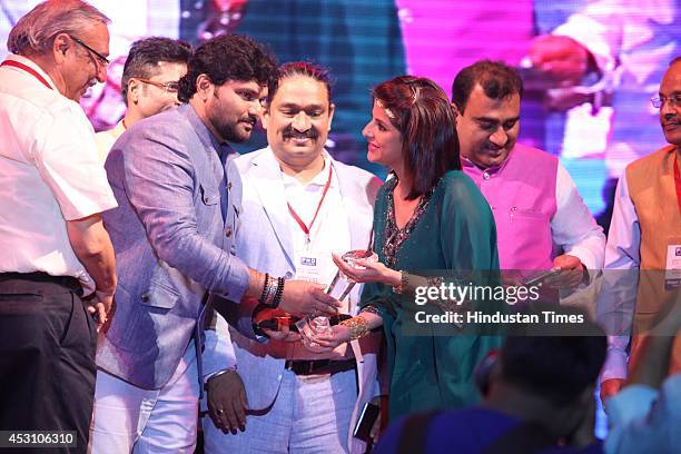 11 Mehak Malhotra Photos and Premium High Res Pictures - Getty Images 11 Mehak Malhotra Photos and Premium High Res Pictures - Getty Images