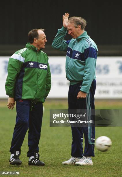 Republic of Ireland manager Jack Charlton with assistant Maurice Setters during a Republic of Ireland training session in 1991.