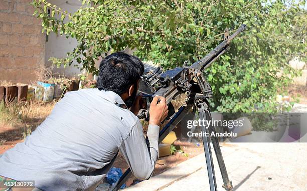Syrian Machine 20 Shaykh Najjar Stock Photos, High-Res Pictures, and Images - Getty Images