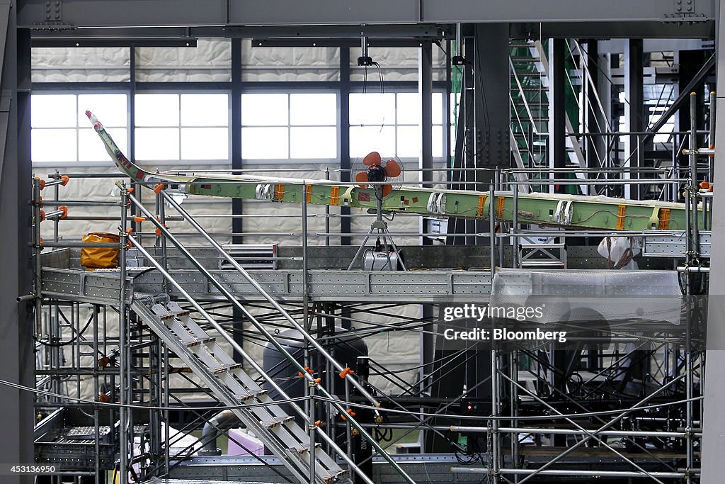 Tour Of Mitsubishi Heavy Industries' Engineering Tests Facility For Mitsubishi Regional Jet