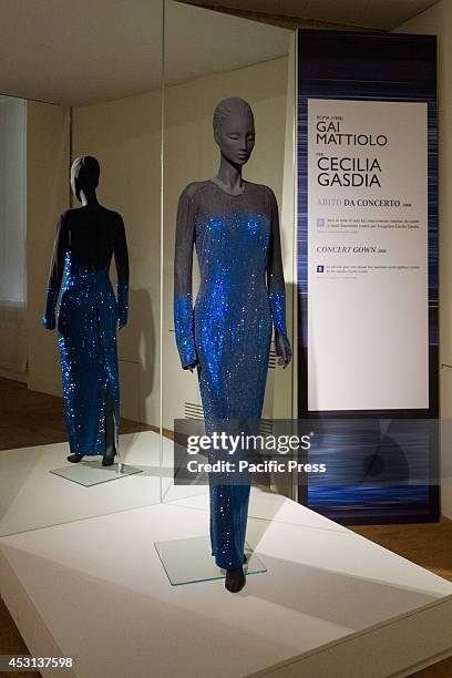 The exhibition of "High Fashion, Large Theatre", at the Venaria Reale, shows thirty years of meetings and collaborations among the protagonists of...