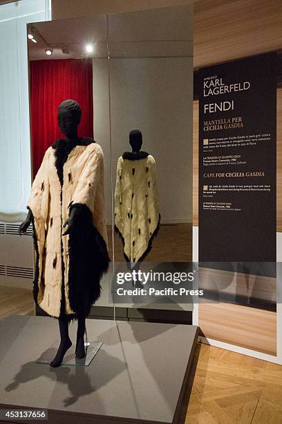 The exhibition of "High Fashion, Large Theatre", at the Venaria Reale, shows thirty years of meetings and collaborations among the protagonists of...
