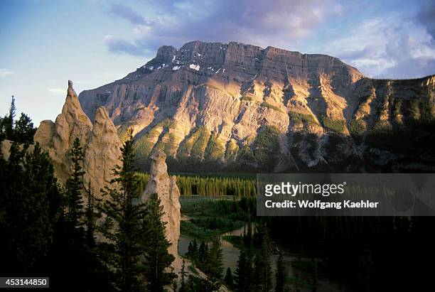Canada, Alberta, Rocky Mountains, Banff National Park, Hoodoos Rock Formation With Rundle Mt.