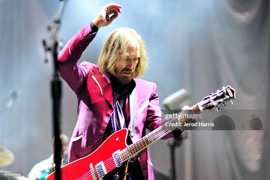 Tom Petty And The Heartbreakers Perform At The Viejas Arena