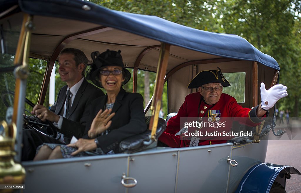 Chelsea Pensioners Take Part In The Great War Centenary Parade