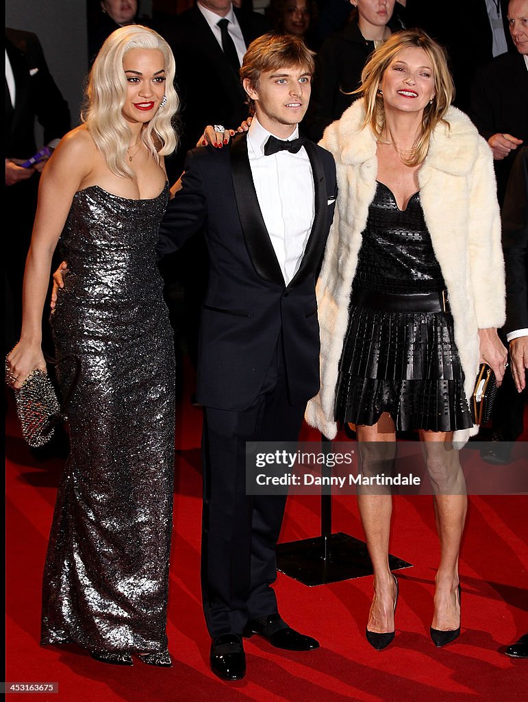 British Fashion Awards 2013 - Outside Arrivals