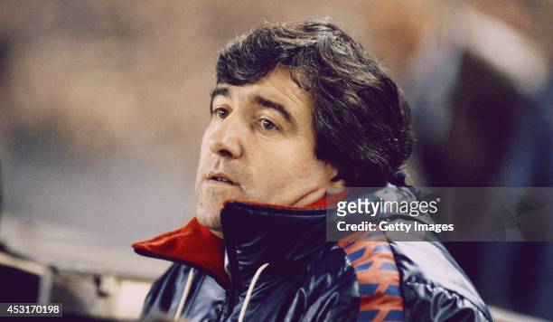 Barcelona mananger Terry Venables looks on during a European Cup match between Barcelona and Juventus in March, 1986 in Barcelona, Spain.