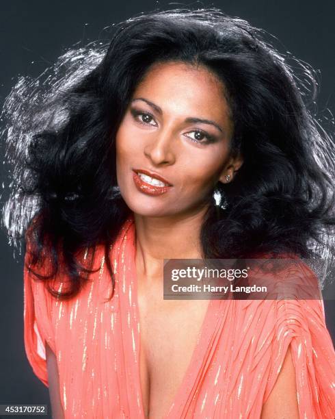 Actress Pam Grier poses for a portrait in 1985 in Los Angeles, California.
