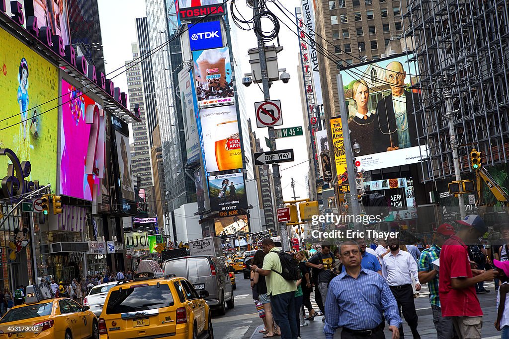 Digital Billboards In NY's Times Square Display American Art